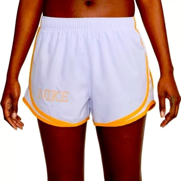 Nike Pants - Womens Nike shorts pale lavender size xl ws79